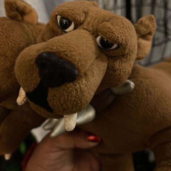 Harry Potter collectible Fluffy 3 headed Cerberus plush figure - Picture 9 of 12